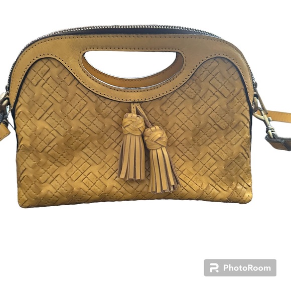 Mustard yellow Patricia Nash crossbody purse brand new - Picture 2 of 7
